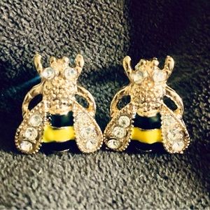 Darling Bumblebee Sparkling CZ Eye Gold-tone Earrings One Pair NWT